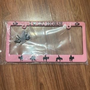 ⭐️B2G1⭐️ Brand new I love my horse license plate cover frame